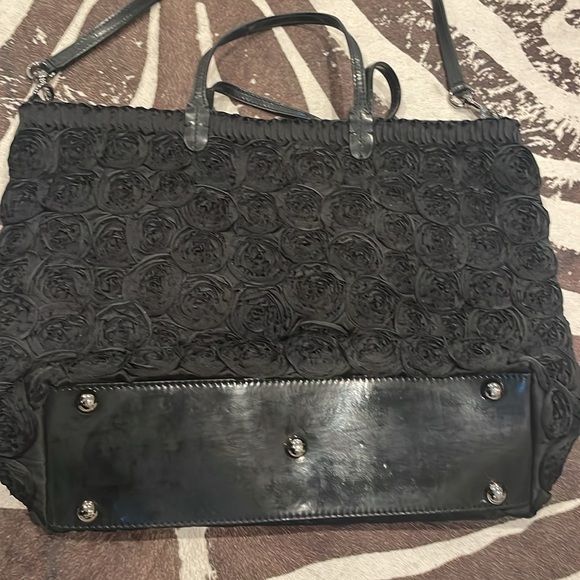 Valentino Garavani Black Floral Tote Bag - Picture 6 of 11